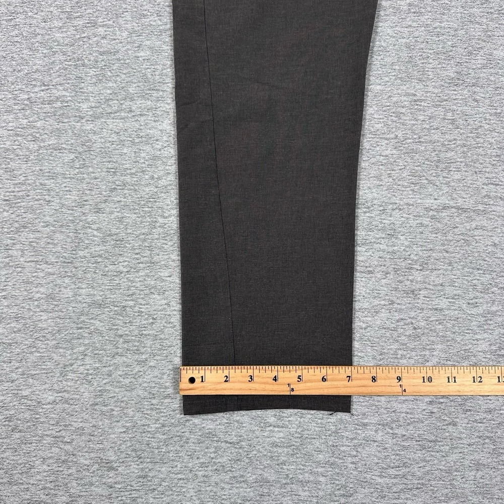 Vuori Pants Mens 36x30 Gray Aim Performance Stretch Travel City Golf Chino - Picture 6 of 8